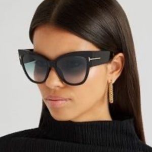 Tom Ford Anoushka sunglasses in black